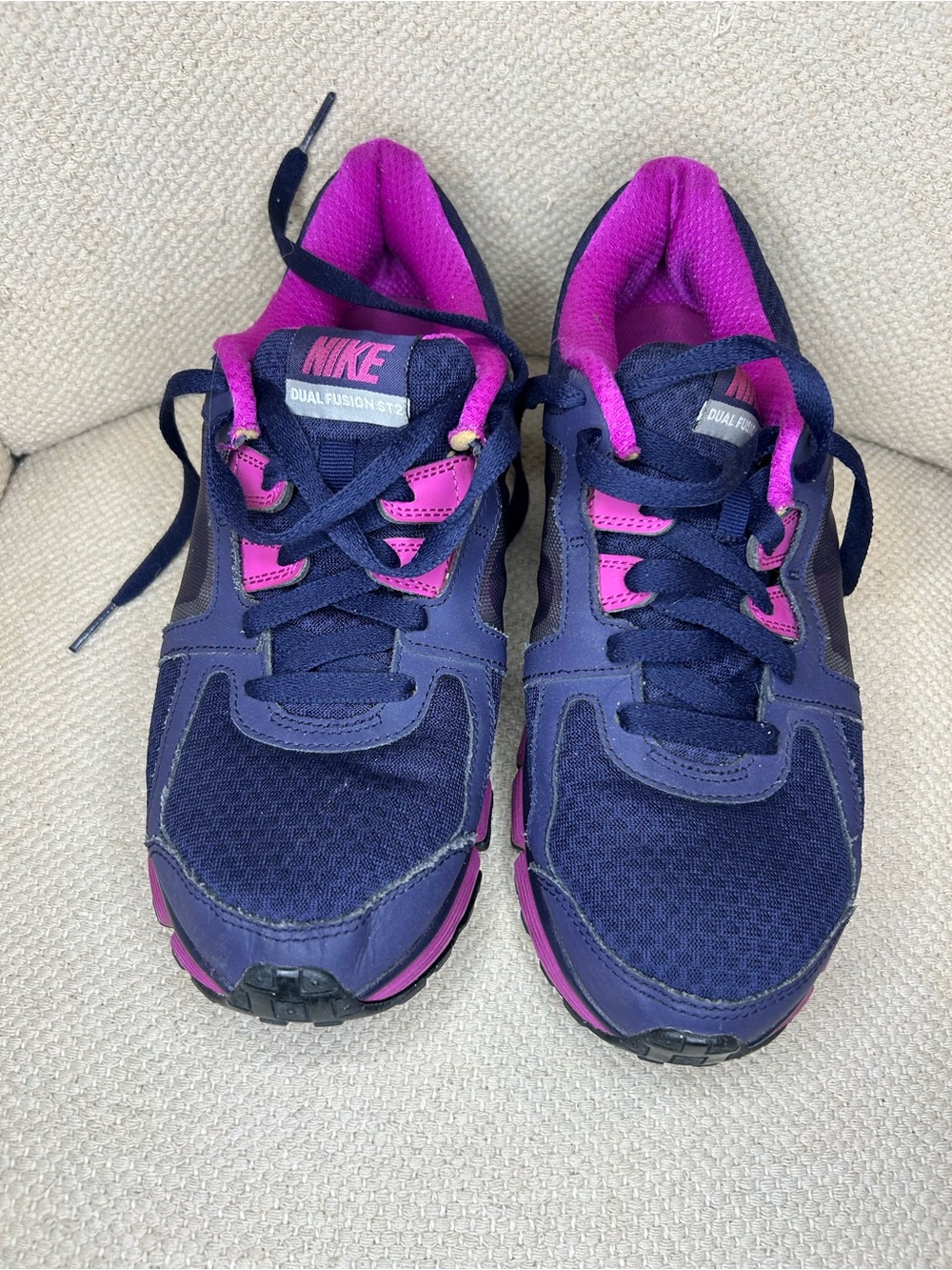 Nike Women’s Dual Fusion Sneakers ST